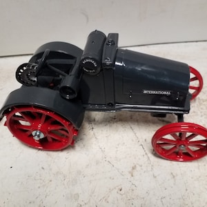 International 8-16 toy tractor