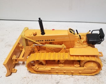 John Deere 430 toy caterpillar