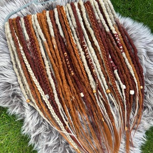 Rastas sintéticas prefabricadas - Rubias y pelirrojas - 40 piezas - 61 cm - Aspecto natural, tejidas a ganchillo, reutilizables