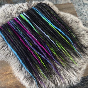 Black & Neon Synthetic Dreadlocks Set – 40 DE Dreads, 21” Full Head, Festival Hair