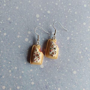 Breakfast tart earrings. Unusual quirky cute funny kawaii earrings