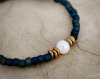 Czech Glass and Pearl Bracelet