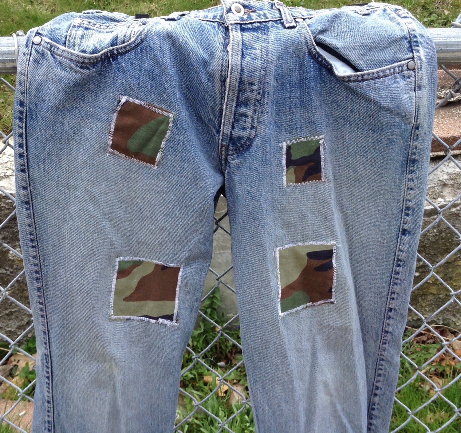 Levi Silvertab Jeans - Distressed Levi Jeans Sz 33