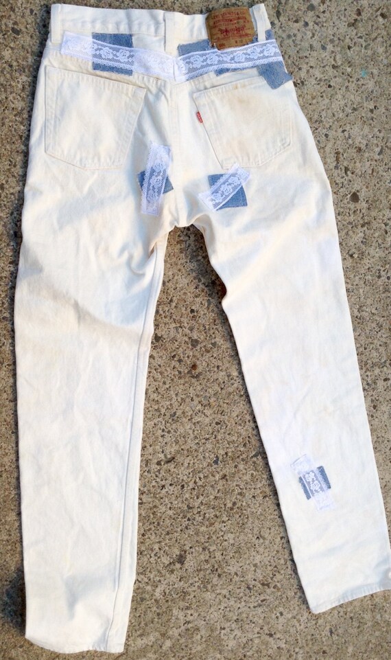 cream levi jeans