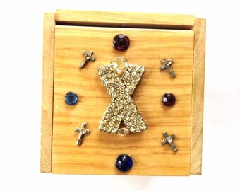 Wood Jewelry Box - Decorated Jewelry Box - Jewelry Box Embellished - Handmade Jewelry Box - Custom Gift for Girlfriend- Gift for Child