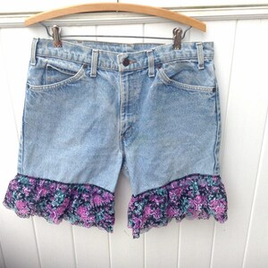 Levi Vintage Shorts - Decorated Levi Shorts sz. 34&quot; - Levi Shorts With Lace - Distressed Shorts - Lace On Shorts - Girlfriend
