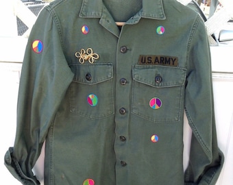 Vintage Army jacket-Decorated-Patched Army Jacket-AuthenticArmyJacket-Green ArmyJacket-Gift for Girlfriend- Peace Sign Patches on Jacket