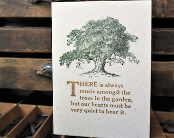 Carte de voeux typographique Musique parmi les arbres - poésie, amour, anniversaire, juste parce que, bonjour ou carte pour notes, ajoutez un message