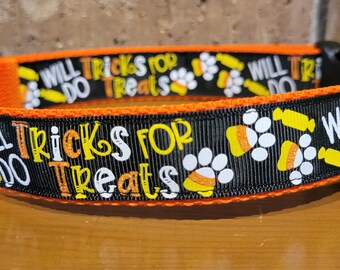LARGE/ Tricks for Treats Halloween Collar