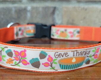 LARGE/ Thanksgiving "Give Thanks" Collar