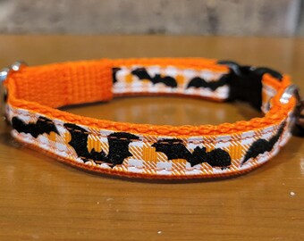 CAT/Halloween Flying Bats Breakaway  Collar With Bell