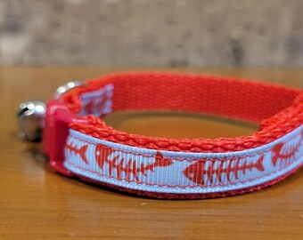 CAT/ FishBones Breakaway Collar With Bell