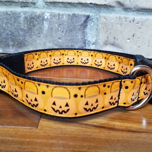 LARGE/ Halloween Pumpkin Dog Collar