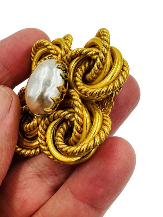Miriam Haskell Golden Swirl Pearl Vintage Pin Bro… - image 2