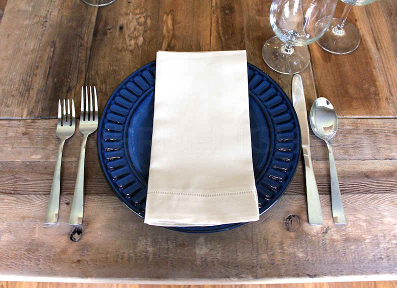CleverDelights Hemstitch Dinner Napkins - Thumbnail 3