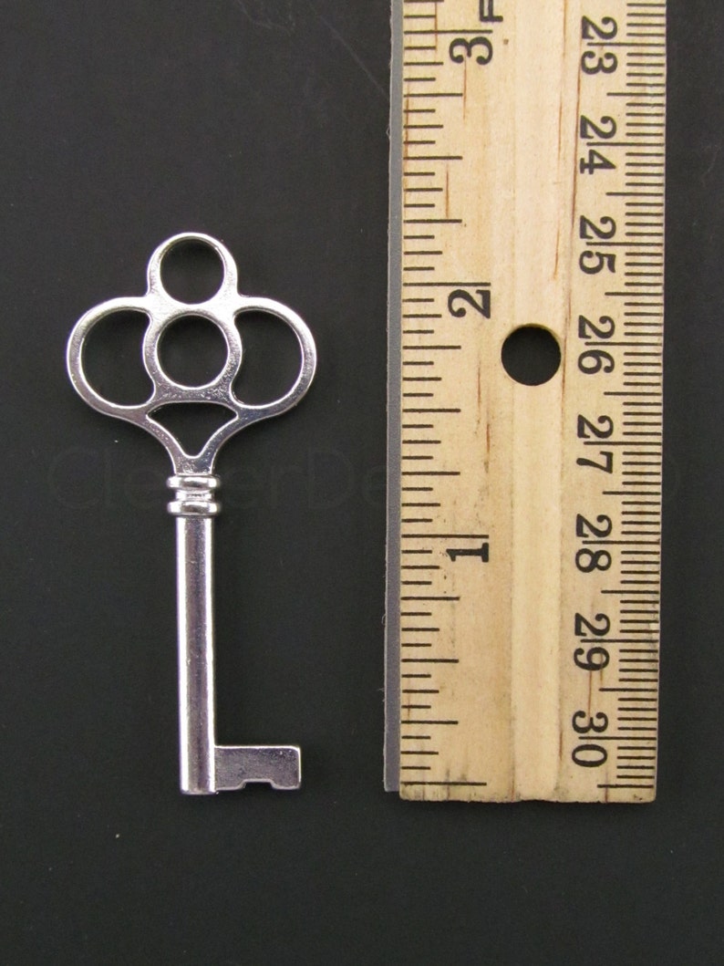 Scrapbooking Steampunk Pendant Charms Wholesale Lot 2.25 50 Pcs Antique-Style Keys Large Skeleton Key Silver Finish