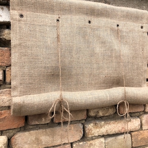 Rideau en toile de jute naturelle avec œillets Stores de fenêtre de ferme Rideau enroulable Country Chic Cottage Primitive Rustic Jute Tie Up Curtain image 2