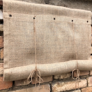 Rideau en toile de jute naturelle avec œillets Stores de fenêtre de ferme Rideau enroulable Country Chic Cottage Primitive Rustic Jute Tie Up Curtain image 4