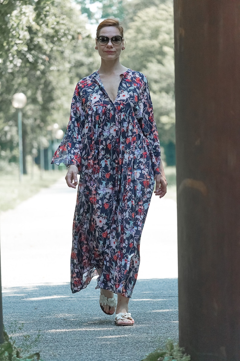 Boho dress, maxi summer dress, oversize dress, Dress kimono sleeves, maxi dress, Red, Floral dress, caftan, silk dress, Bohostyle image 3