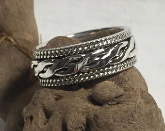 Sterling 925 silver spinner knot work band finger or thumb ring sizes G W X Z+2 Z+4 Z+5 unisex goth punk biker tribal Viking Wedding Ring