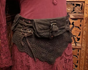 Gippys Earth Brown lace trimmed fully adjustable boho hippy tribal corset style lace up waist pocket belt fits 30-42 inches goth punk gypsy