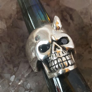 Gothic Single horned demon skull 925 Sterling silver finger ring thumb with black onyx eyes Sizes P 1/2, R 1/2, U 1/2, X 1/2 Tattoo Biker