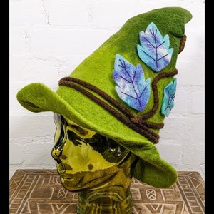 Halloween Unique Felted Green Witch Goddess Woodland Fae Hat Magic Tree Spirit Pagan Forest pixie Headwear Festive Cosplay Fantasy Accessory