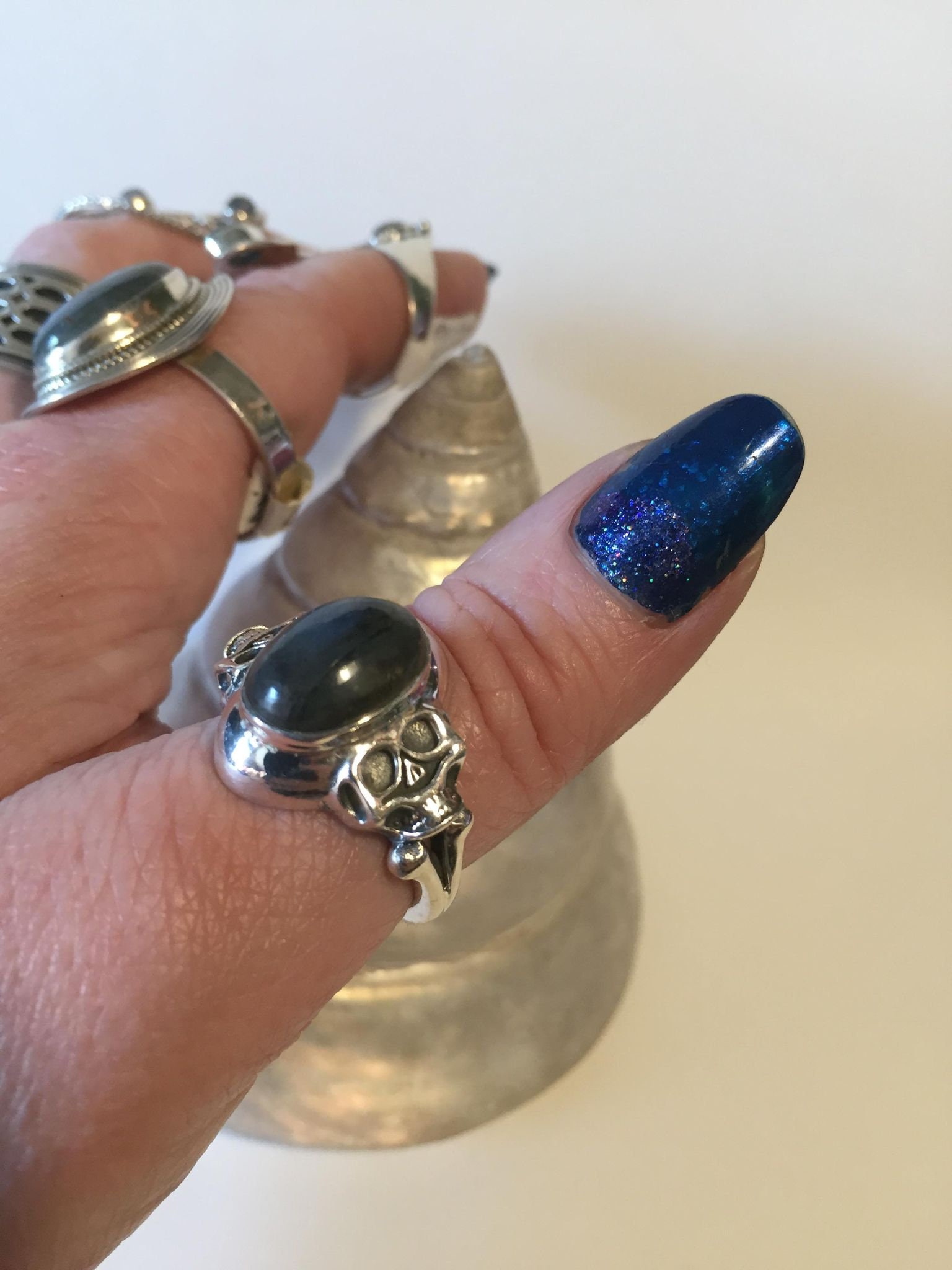 [HARANG]★BTS 着用★ HR 27R_Big Labradorite Ring Helen Ring * Labradorite * Rose Gold Plated * BJR006 – ByCila