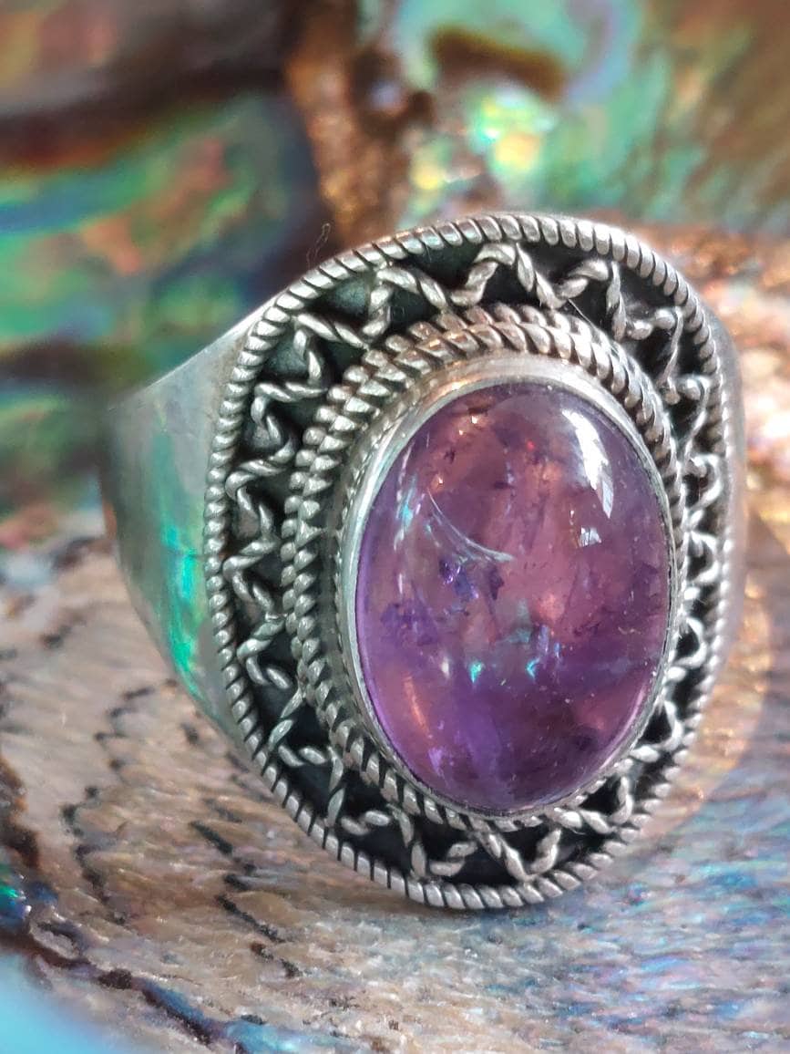Deep Purple Bold Smooth Amethyst and 925 Sterling Silver Oval