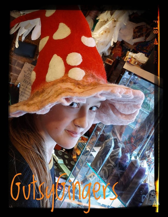 魔法のキノコの毒キノコ帽子 ハンドフェルト フェアトレード 幻想的な