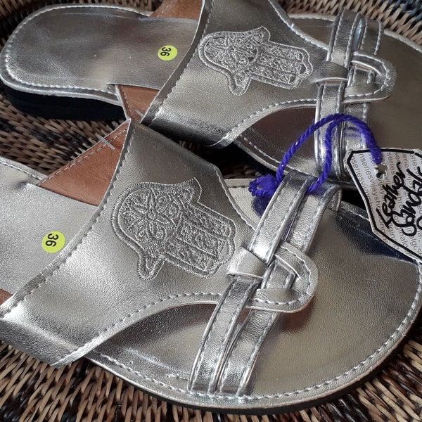 Sandales en cuir tunisien Argent UK 3.5 Hamsa Main de Fatima Design Chaussures de plage d’été hippies anneaux de yoga déesse jardin amour été