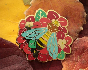 Botanical Bug Enamel Pin - HoneyBee