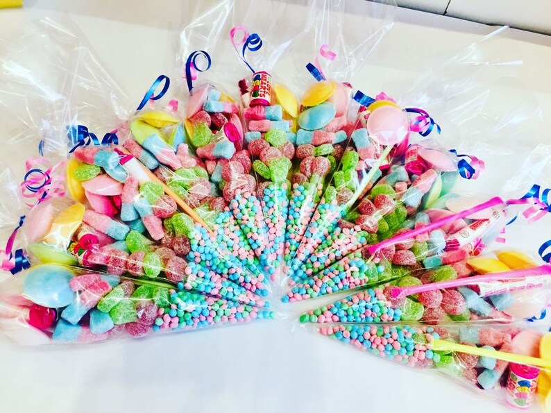 Vegetarian Sweet Cones (Pre filled party bags, perfect for vegetarians) 