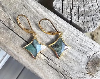 Gold Lever Back Dangle Star Earrings, Emerald Gemstone Drop Earrings, Jewelry Gift for Her
