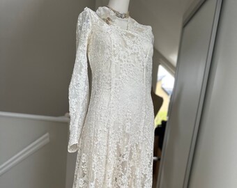 1930s Cream lace vintage wedding dress