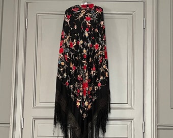 1920s piano silk shawl Manila manton shawl