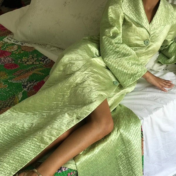 1970s mint green dressing gown