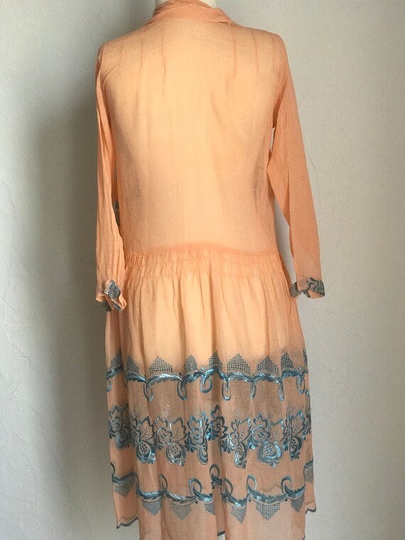 1920s summer dress in Peach muslin and silk floss… - image 5