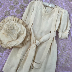 Edwardian 1910s silk little girls dress and bonnet