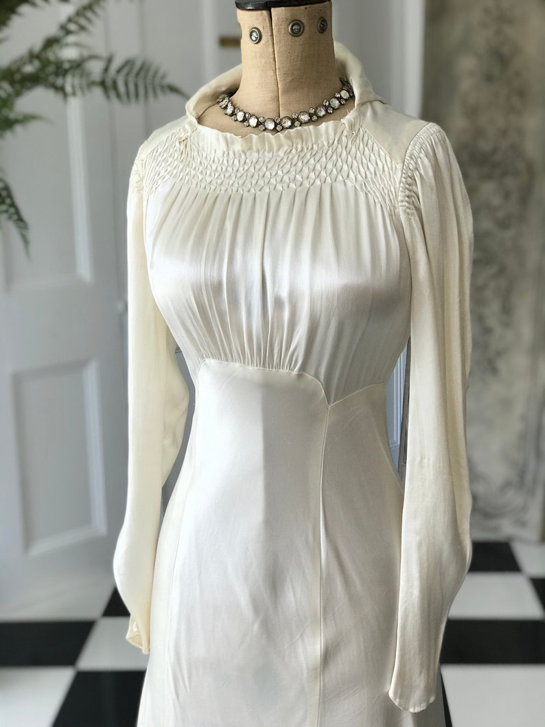 long skirt for pear shaped body
