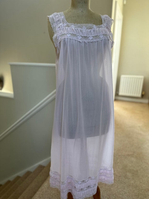 1950s 60s Very pretty lilac crystal sheer slip dr… - image 6