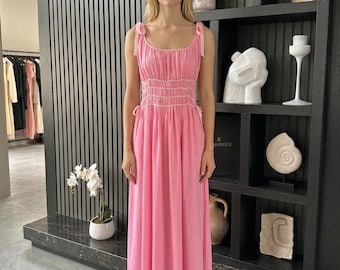 Abito rosa anni '40 / sottoveste con corpetto a balze.