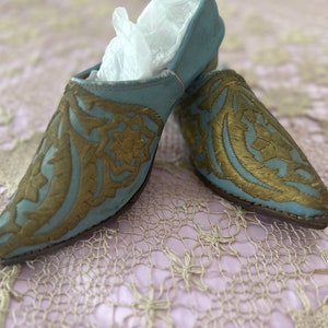 Antique Ottoman 19th century leather shoes with gold embroidery