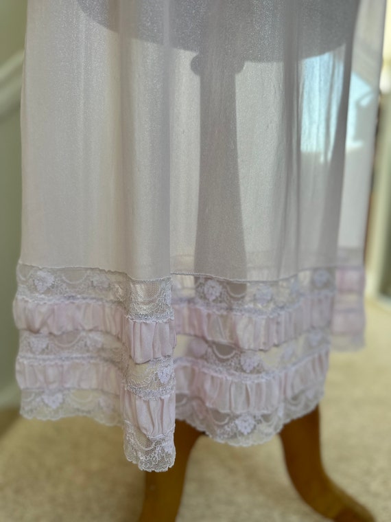 1950s 60s Very pretty lilac crystal sheer slip dr… - image 5