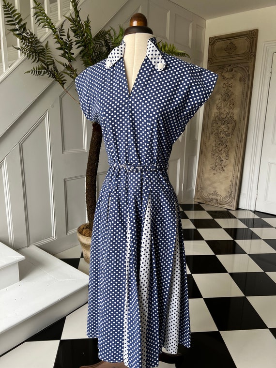 1940s 50s white and navy polka dot dress - image 3