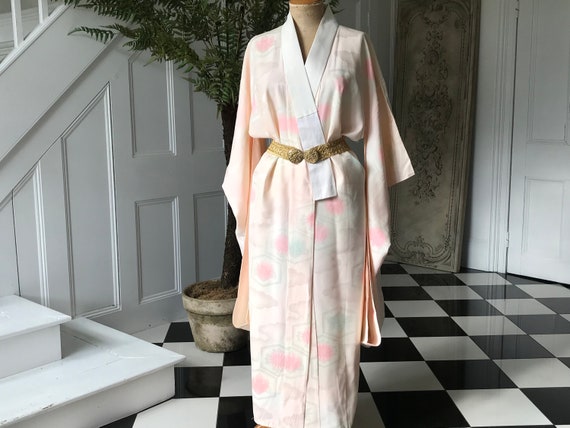 1930s silk pink Japanese kimono