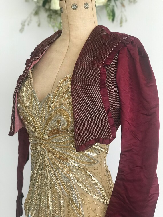 Victorian / Edwardian silk satin and velvet jacke… - image 1