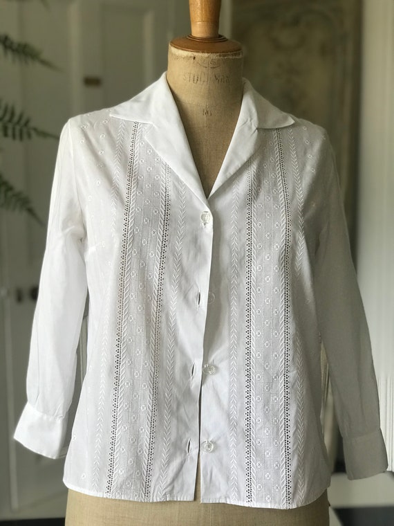 Vintage 1940s white blouse