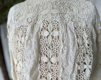 1910s Edwardian High Neck Blouse in Irish Crochet and Lace 1910s Edwardian High Neck Blouse in Irish Crochet and Lace