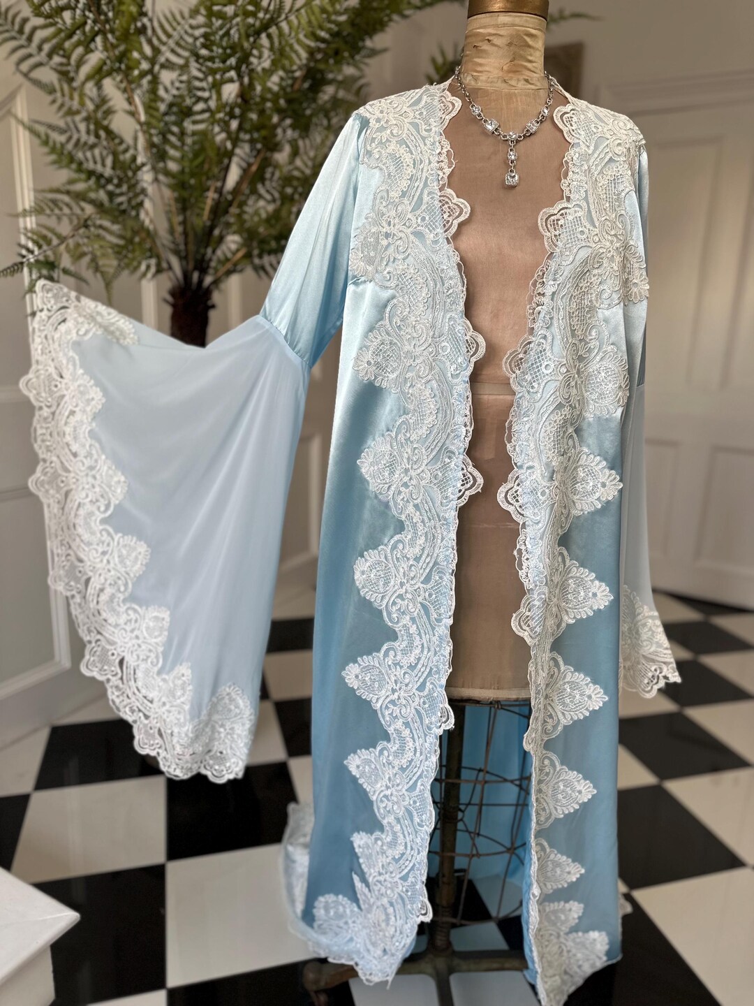 Eagle Blue Pattern Print Women Long Robe main image 1